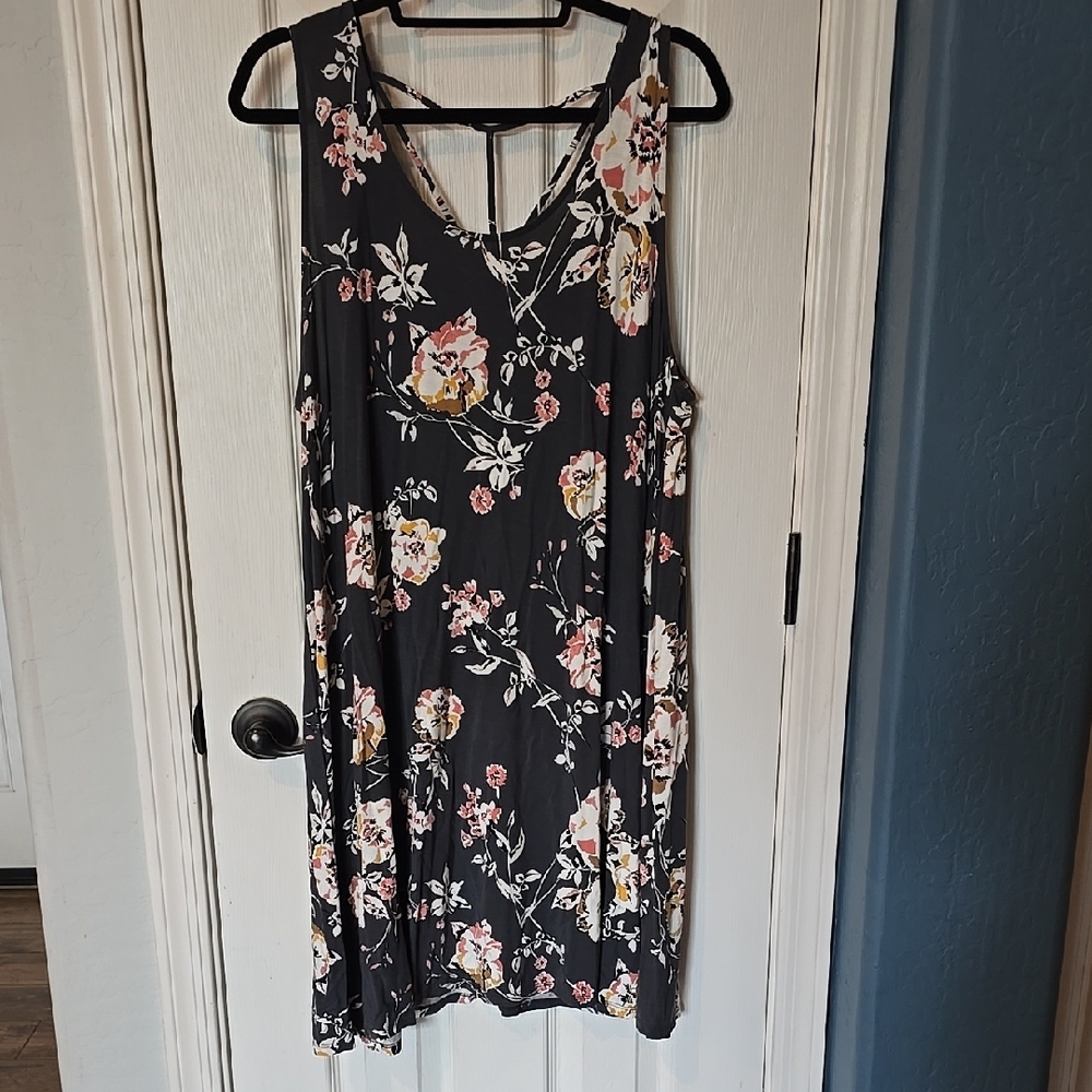 Floral Sleeveless Dress NWT Maurices 1
